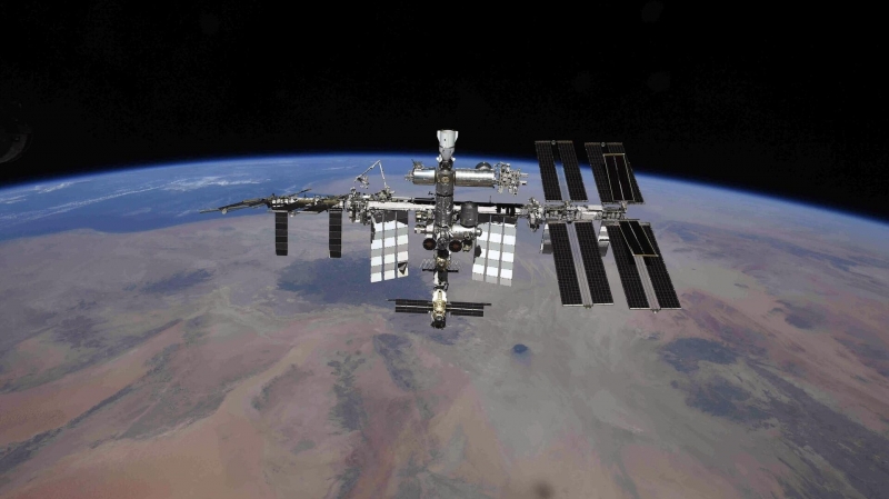 Корабль космических туристов отстыковался от МКС и возвращается на Землю
