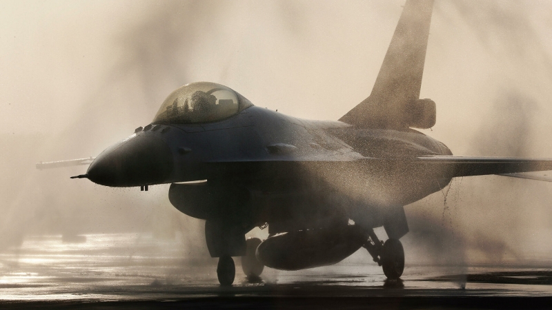 СМИ: США отложили поставку F-16 Болгарии, опасаясь утечек данных в Россию