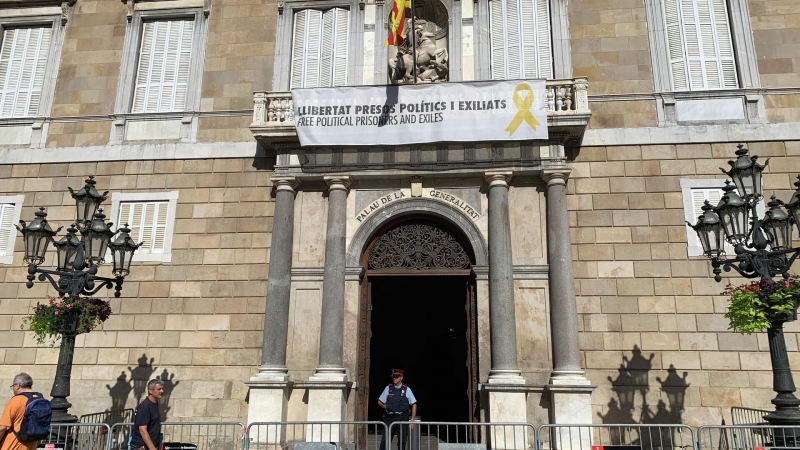 Испанская разведка следила за каталонскими политиками, сообщили СМИ