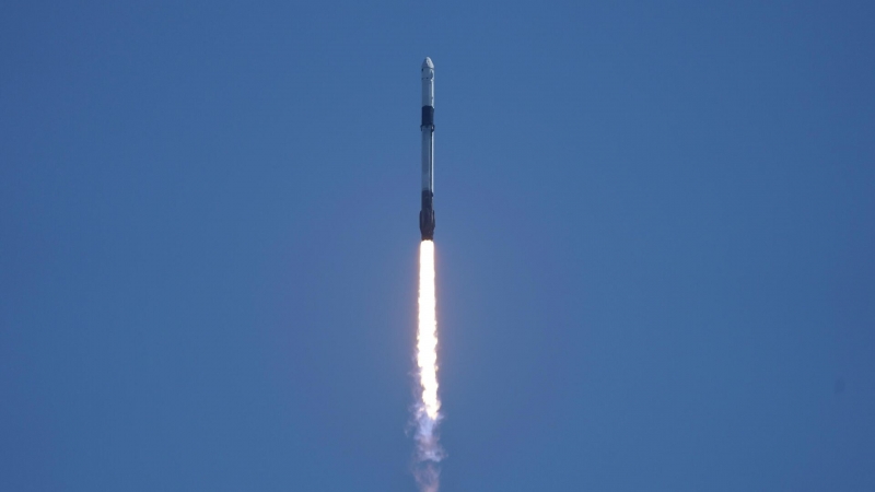 Ракета Falcon 9 с кораблем Crew Dragon стартовала во Флориде