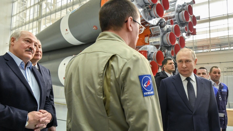 Россия сможет развивать ракетно-космическую программу, заявил Путин