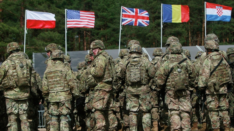 Силы НАТО провели стрельбы из систем залпового огня в ходе учений в Эстонии