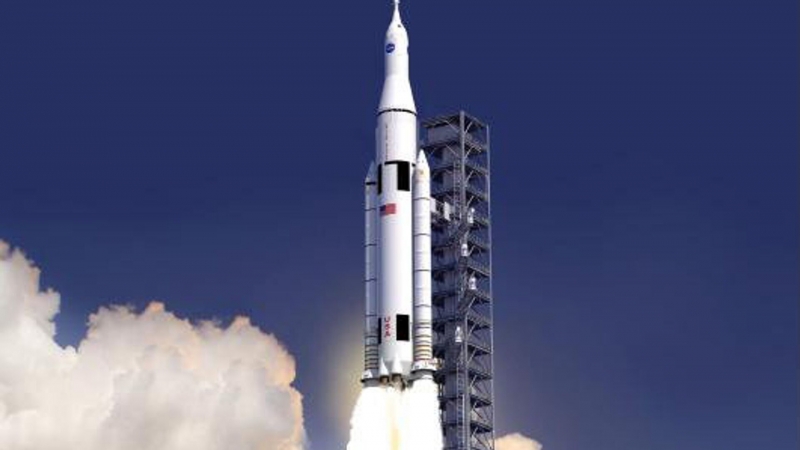 НАСА планирует огневое испытание ракеты SLS и корабля Orion