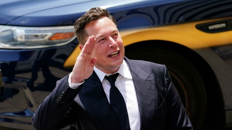 Маск потерял 17 миллиардов долларов из-за утечки о сокращениях в Tesla