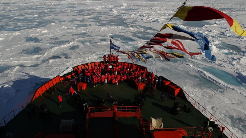 Открытым в Антарктиде озерам дадут русские названия, сообщил директор АНИИ