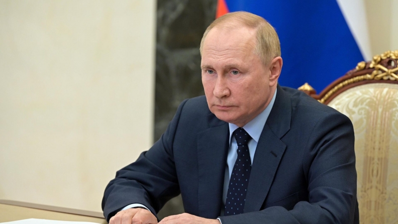 Путин согласился проработать закупку инженерным школам отечественного ПО