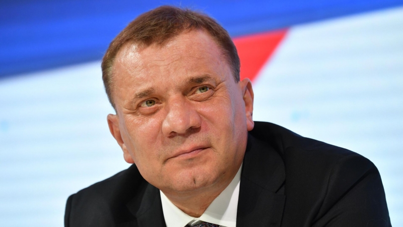 "Роскосмос" будет активнее развивать коммерческую отрасль, заявил Борисов