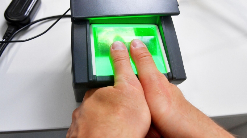 Путин запретил принудительный сбор биометрии