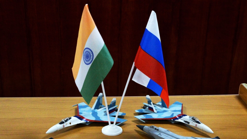 В Индии начали производить российские автоматы АК-203
