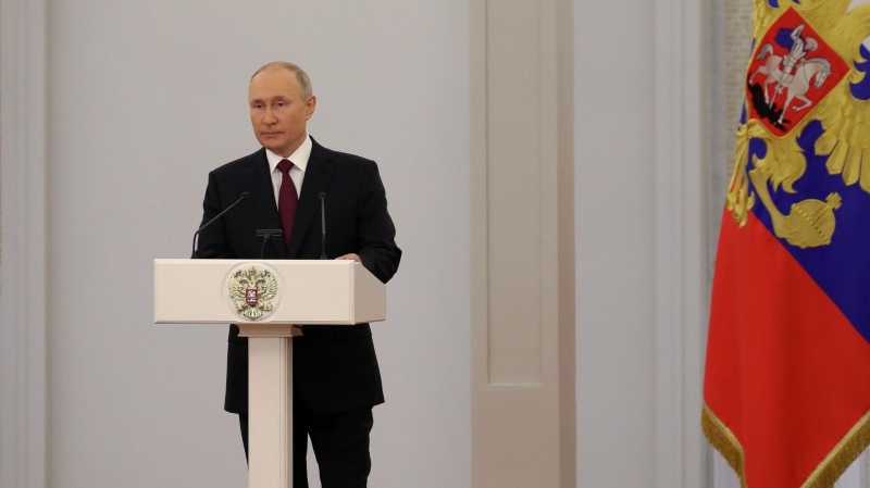 Путин призвал создавать российские конкурентные продукты на опережение