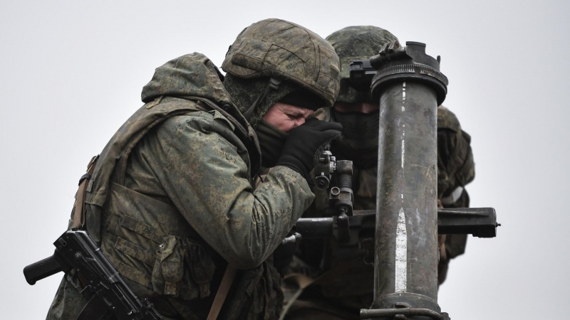 В Чечне артиллеристы ЮВО уничтожили позиции "противника"