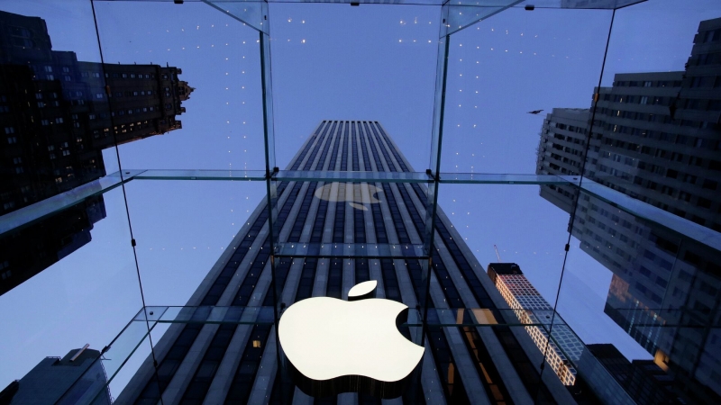 Компания Apple задержала выплату бонусов сотрудникам, сообщили СМИ