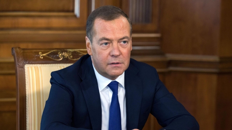 Медведев отреагировал на разблокировку своего поста в Twitter