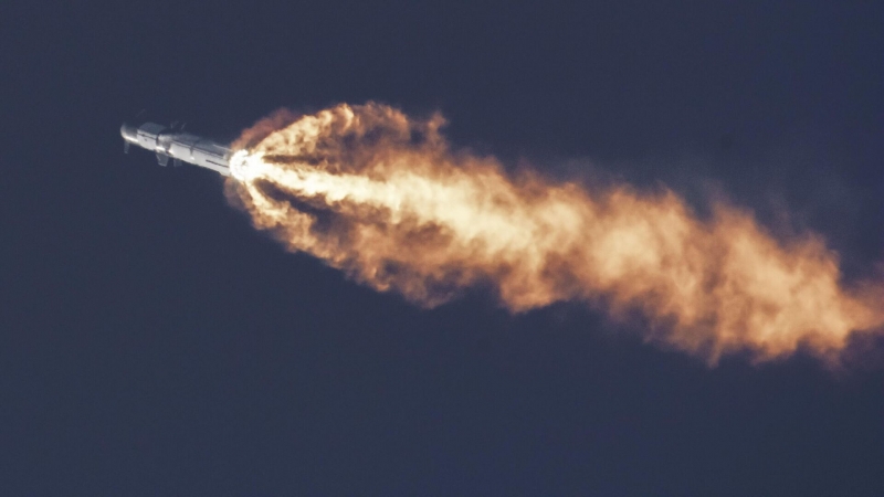 Ракета Falcon 9 с кораблем Crew Dragon стартовала к МКС
