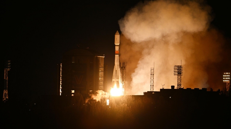 Россия вывела на орбиту 42 малых спутника