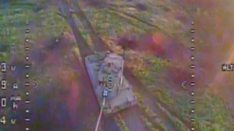 Минобороны показало, как "Ланцет" уничтожил украинский танк