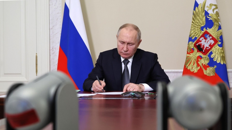Путин подписал закон о штрафах за неучет диджитал-рекламы