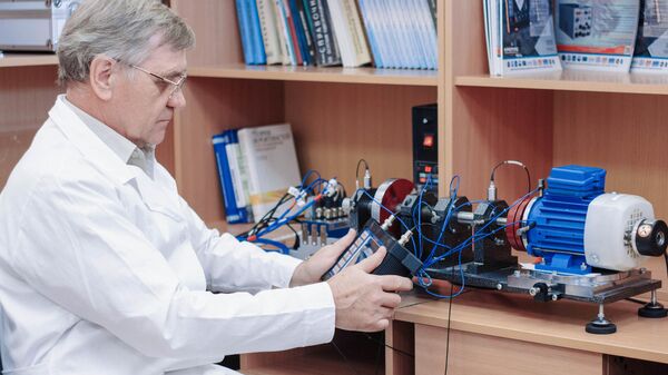 Российские ученые научились "слышать" поломку промышленного оборудования