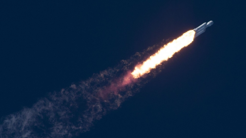 SpaceX запустила ракету-носитель Falcon Heavy со спутником Jupiter 3