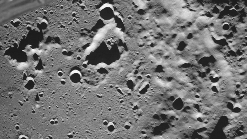 "Луна-25" скорректировала окололунную орбиту