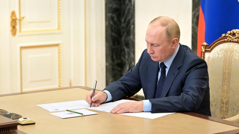 Путин подписал закон о развитии технологических компаний в России