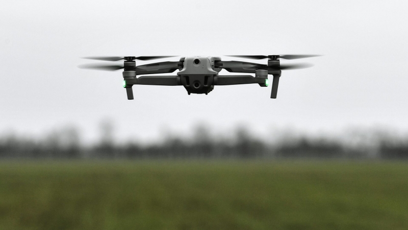 Белоусов предложил создать концепцию регулирования использования дронов