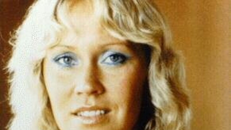 Вокалистка группы ABBA представит сольную песню