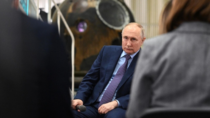 Путин заявил о необходимости увеличить действующую орбитальную группировку