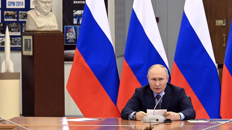 Путин предложил обсудить на совещании по космической отрасли задачи РОС