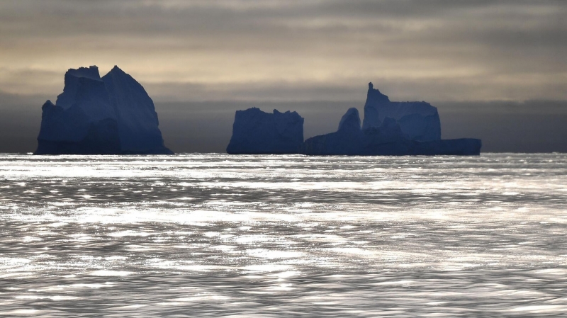 Количество льда в Антарктиде уменьшилось до рекордного уровня