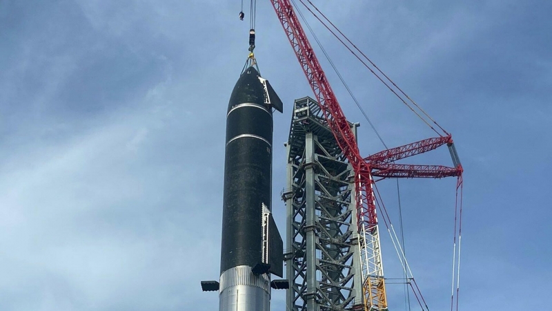 SpaceX потеряла связь с кораблем Starship