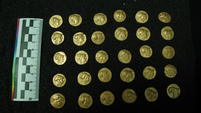 В Великом Новгороде археологи нашли редкую монету