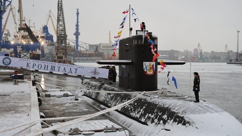 ВМФ в этом году планирует получить 12 кораблей и четыре подводные лодки