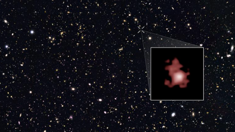 Ученый прокомментировал обнаружение новой "самой старой" черной дыры