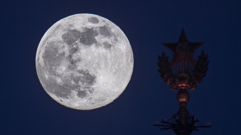 Борисов раскрыл детали российской миссии "Луна-27"