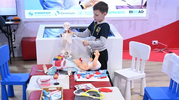 На выставке "Россия" в День Космонавтики создали четыре семьи