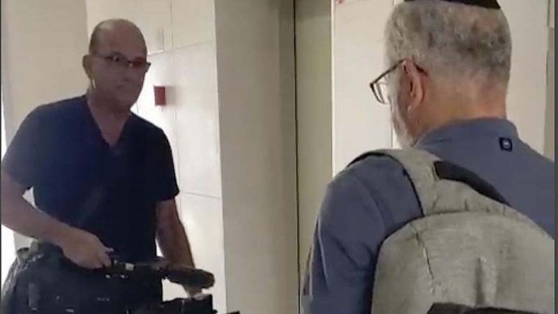 "Репортеры без границ" осудили конфискацию оборудования в офисе АП