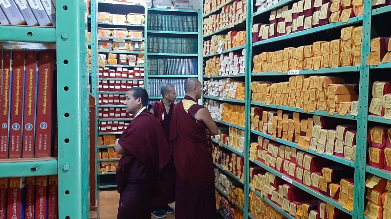 Академик Анохин: человек не одинок в мире сознания