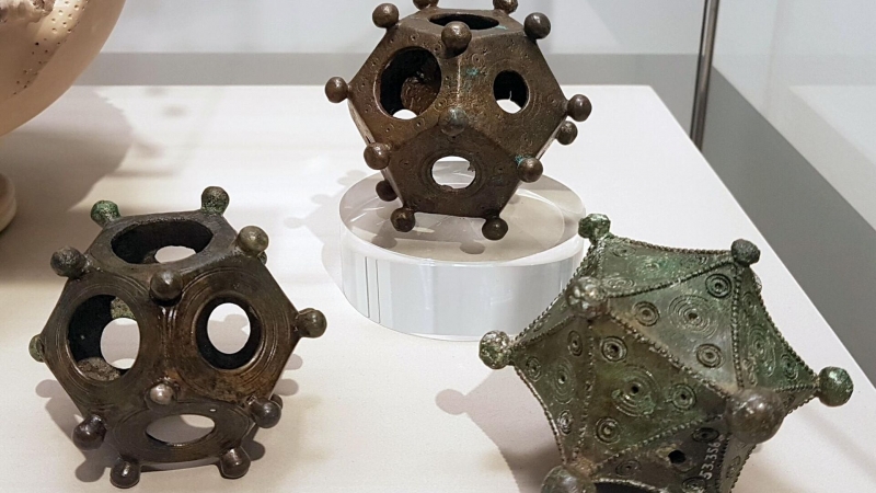 В Испании в римской гробнице нашли старейшее в мире вино