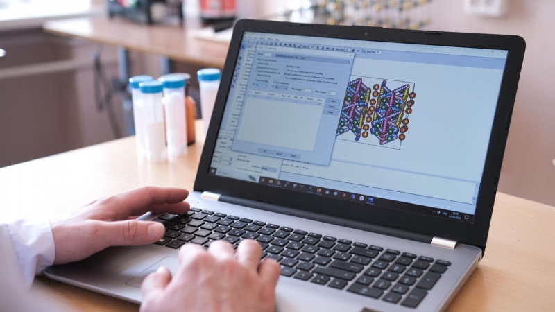 Ученые раскрыли тайну кристалла урамфита, открытого 74 года назад