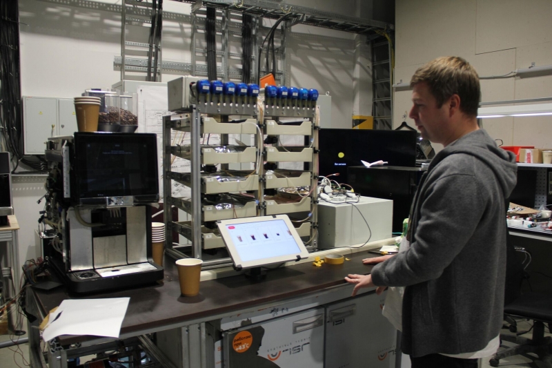 Чашечка кофе от робота: путь ошибок и побед