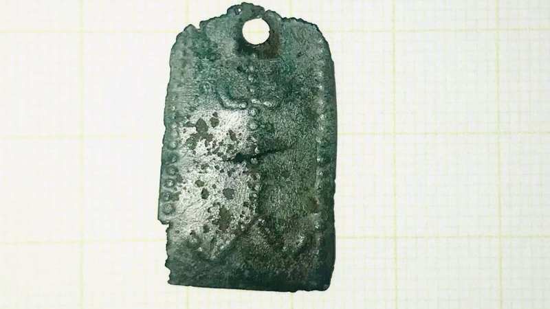 По следам "черного копателя". Найден наконечник пояса I-II веков нашей эры