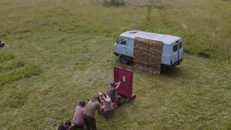 Российские бронеодеяла выдерживают прилет FPV-дрона, заявили в Ростехе