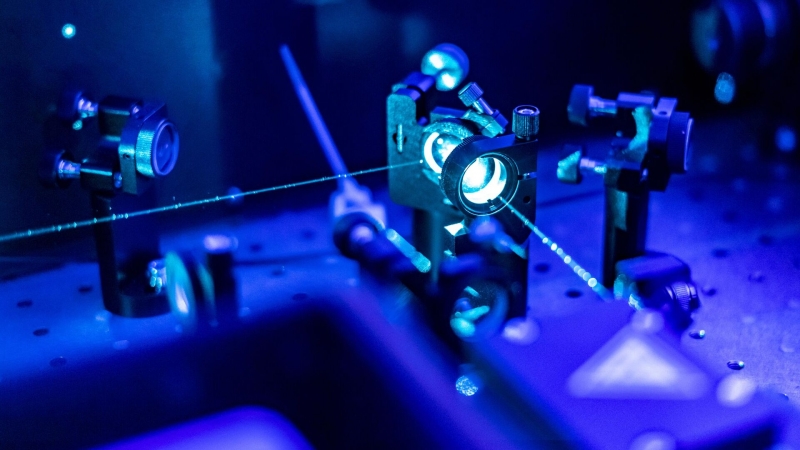 В России создали особо чистые стекла для оптики и фотоники