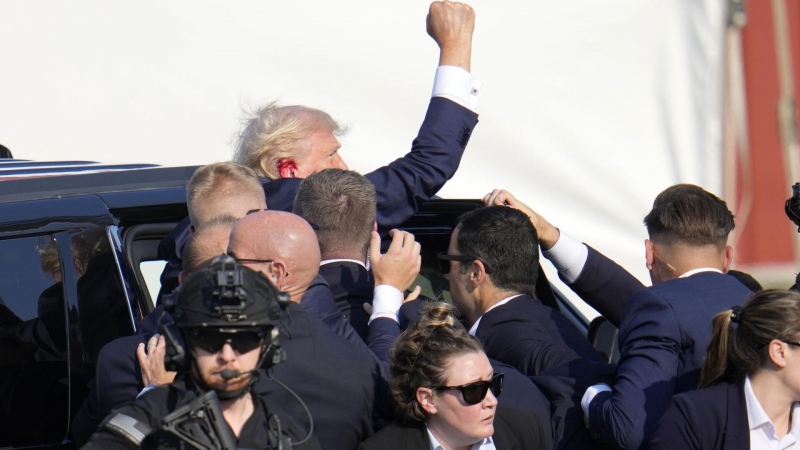 В Китае начали продавать футболки с Трампом сразу после покушения