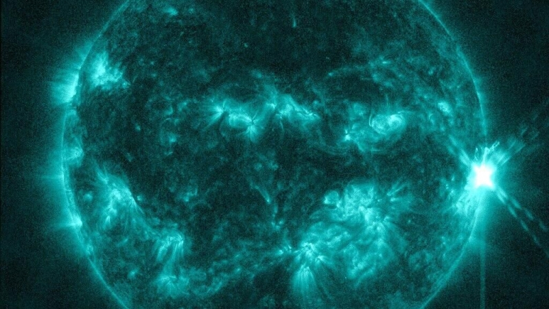 СМИ рассказали о последствия вспышек темной плазмы на Солнце