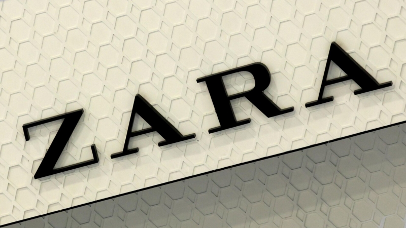 Гендиректор Adidas извинился за рекламу с участием Хадид