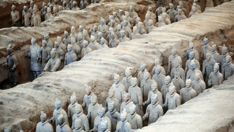 В Египте археологи обнаружили под водой изображения фараонов