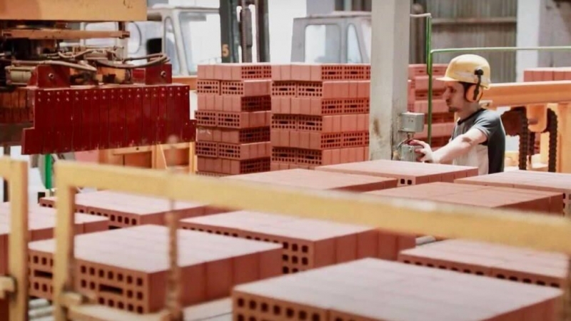 На Кубани завод стеновых материалов ускорил упаковку на 36,6% по нацпроекту