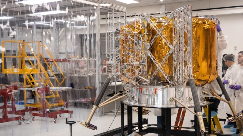 На Луне нашли пещеру, которая могла бы стать базой для человека